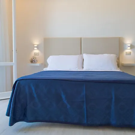 Otel Kiss Beachfront & Restaurant