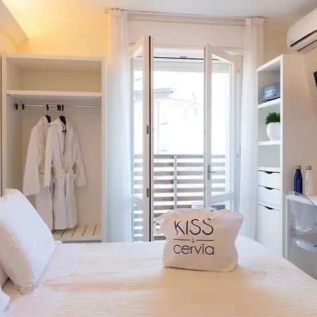 Kiss Beachfront & Restaurant Cervia