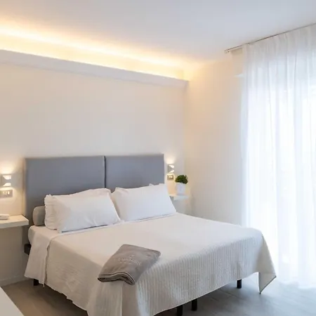 Kiss Beachfront & Restaurant Otel 3*